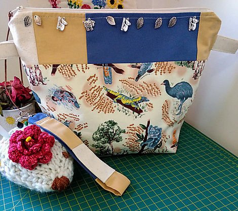 Thanks to "Made by Ganache" for donating this beautiful Aussie project bag!